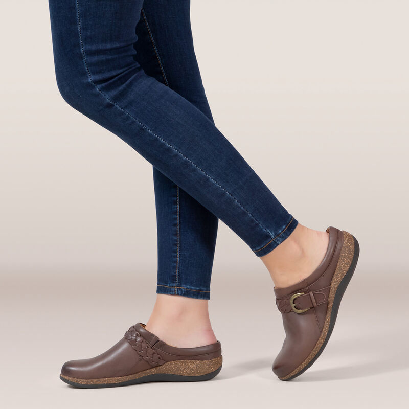 Aetrex Libby Comfort Clog - Brown