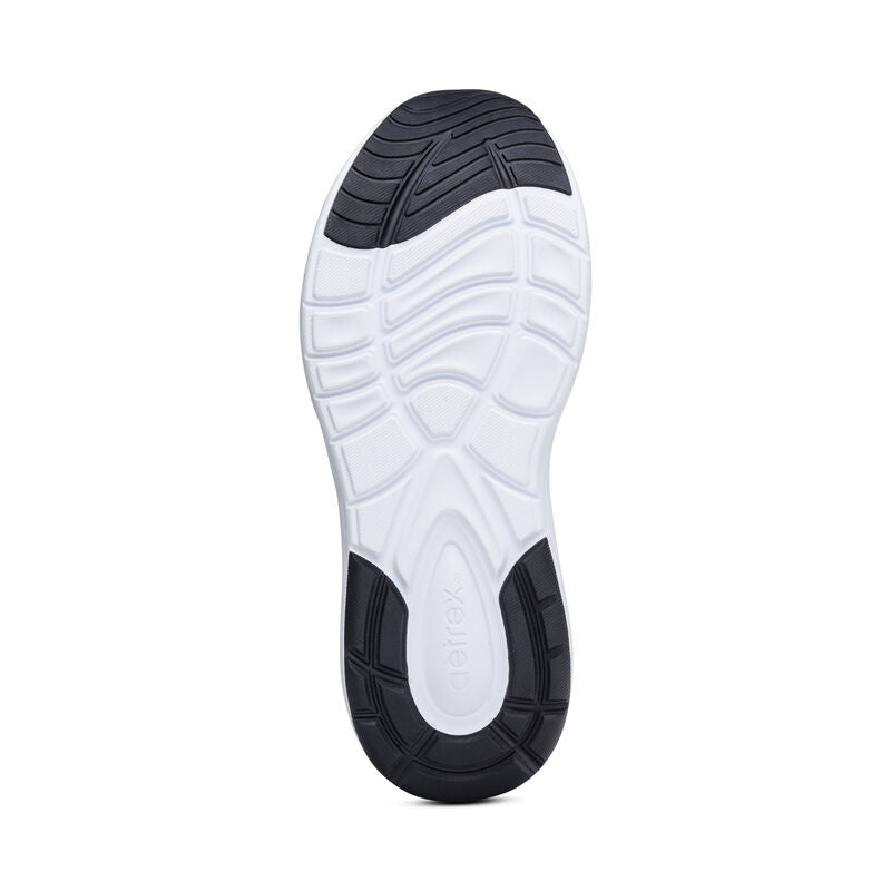 Aetrex Chase Arch Support Sneaker - Black