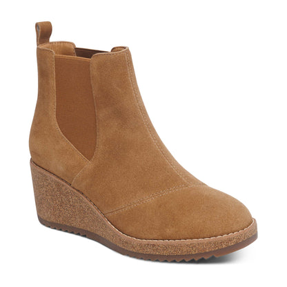 Aetrex Dawn Wedge Boot - Honey
