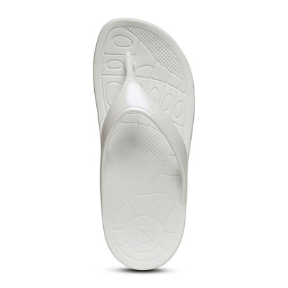 Aetrex Fiji Orthotic Women's Flips - White