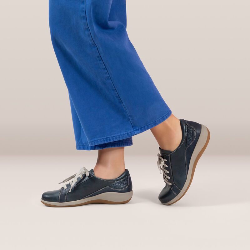 Aetrex Dana Lace-Up Oxford - Navy