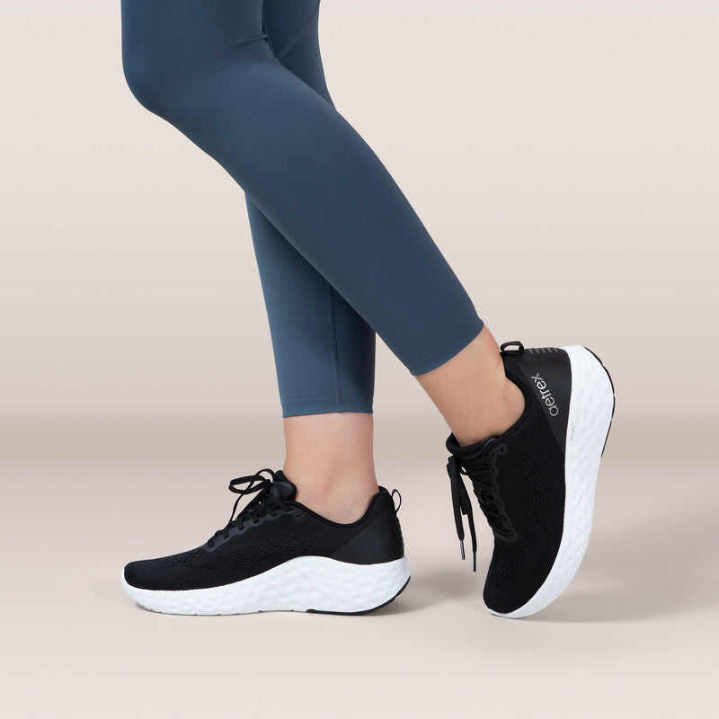 Aetrex Danika Arch Support Sneaker - Black