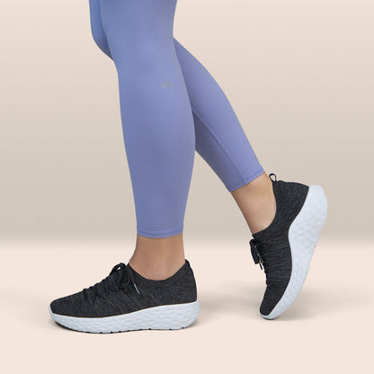 Aetrex Sadie Arch Support Sneaker - Black